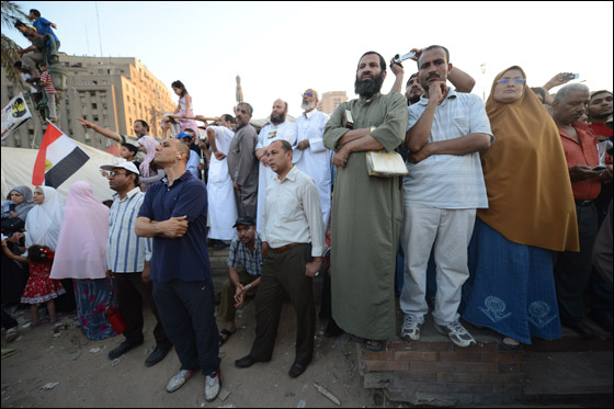 محمد مرسي يؤدي اليمين بالتحرير: الثورة مستمرة حتى تحقق اهدافها! صورة رقم 29