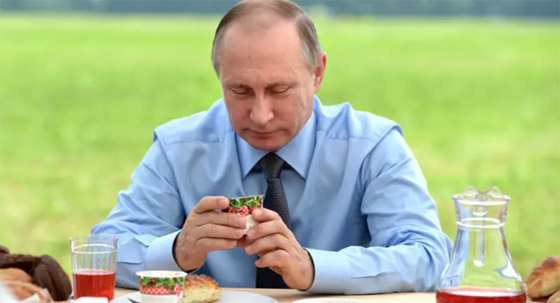 أبرزها بيض السمان.. أطعمة لا غنى عنها بصحن الرئيس الروسي بوتين اليومي صورة رقم 6