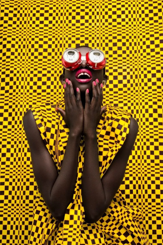 بتقنية الخداع البصري.. مصورة كينية تحتفي بالجمال والثقافة في إفريقيا صورة رقم 12