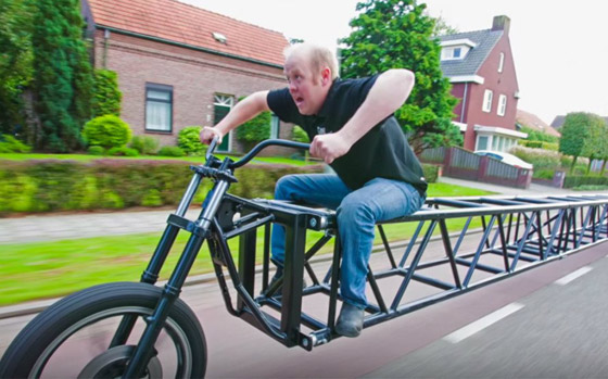 فيديو: مهندسون هولنديون يصنعون أطول دراجة هوائية في العالم صورة رقم 4
